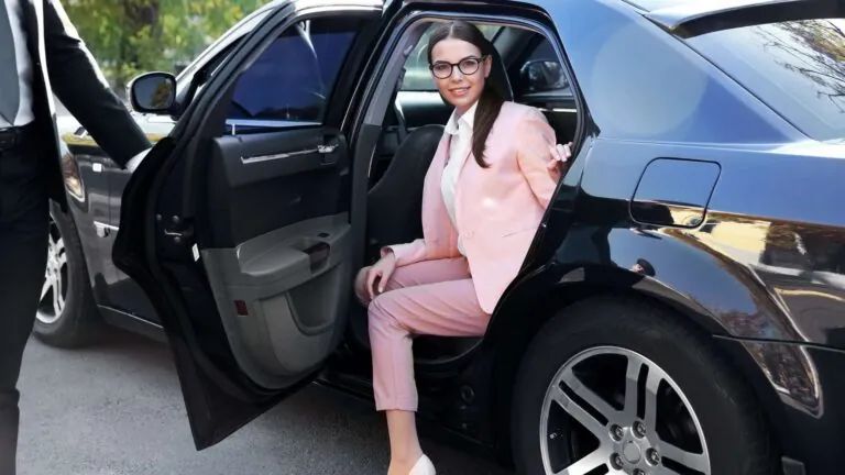 Mastering Hourly Rate Transportation: Flexibility, Use Cases, and Booking Strategies