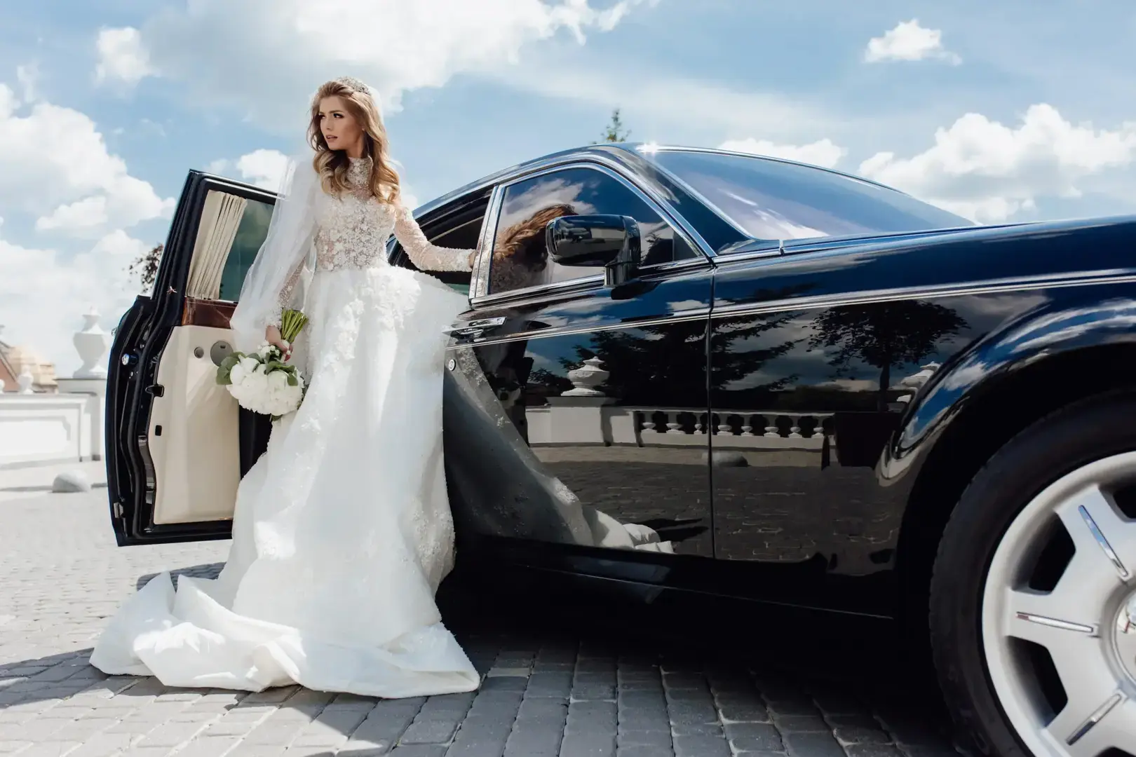 Planning Your Wedding Transportation: The Definitive Guide to Luxury Fleet Logistics