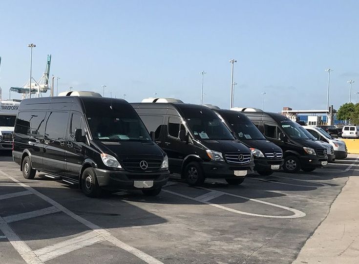 The Ultimate Guide to Group Transportation: Elevating Corporate Events and Team Outings